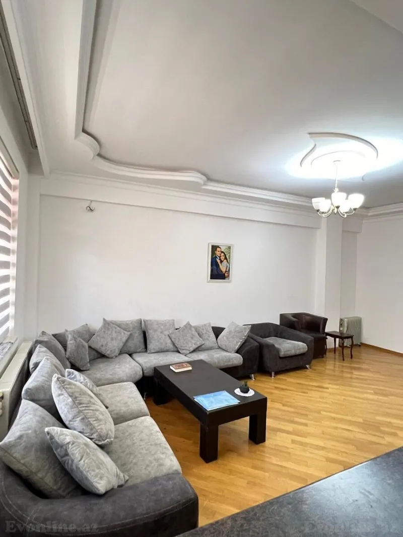 Satılır 2 otaqlı Mənzil Yeni tikili 85 m² Neftçilər m. - şəkil 2