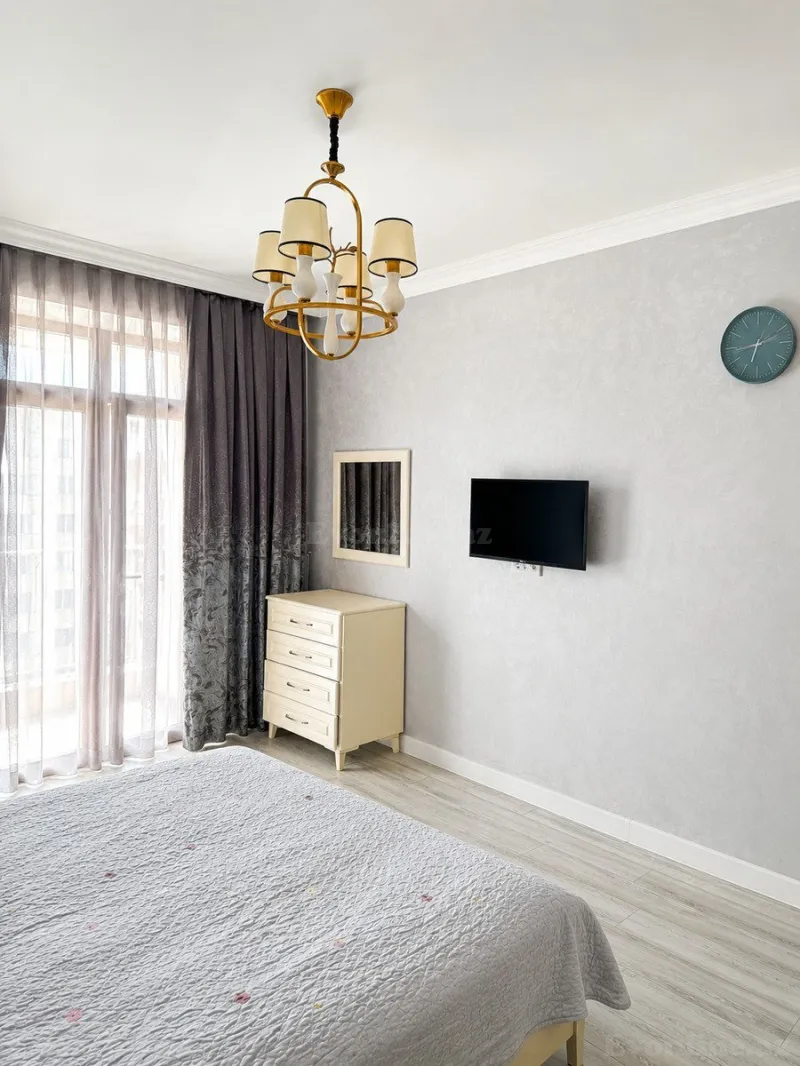 Kirayə verilir 2 otaqlı Mənzil Yeni tikili 103 m² 8 Noyabr m. - şəkil 7
