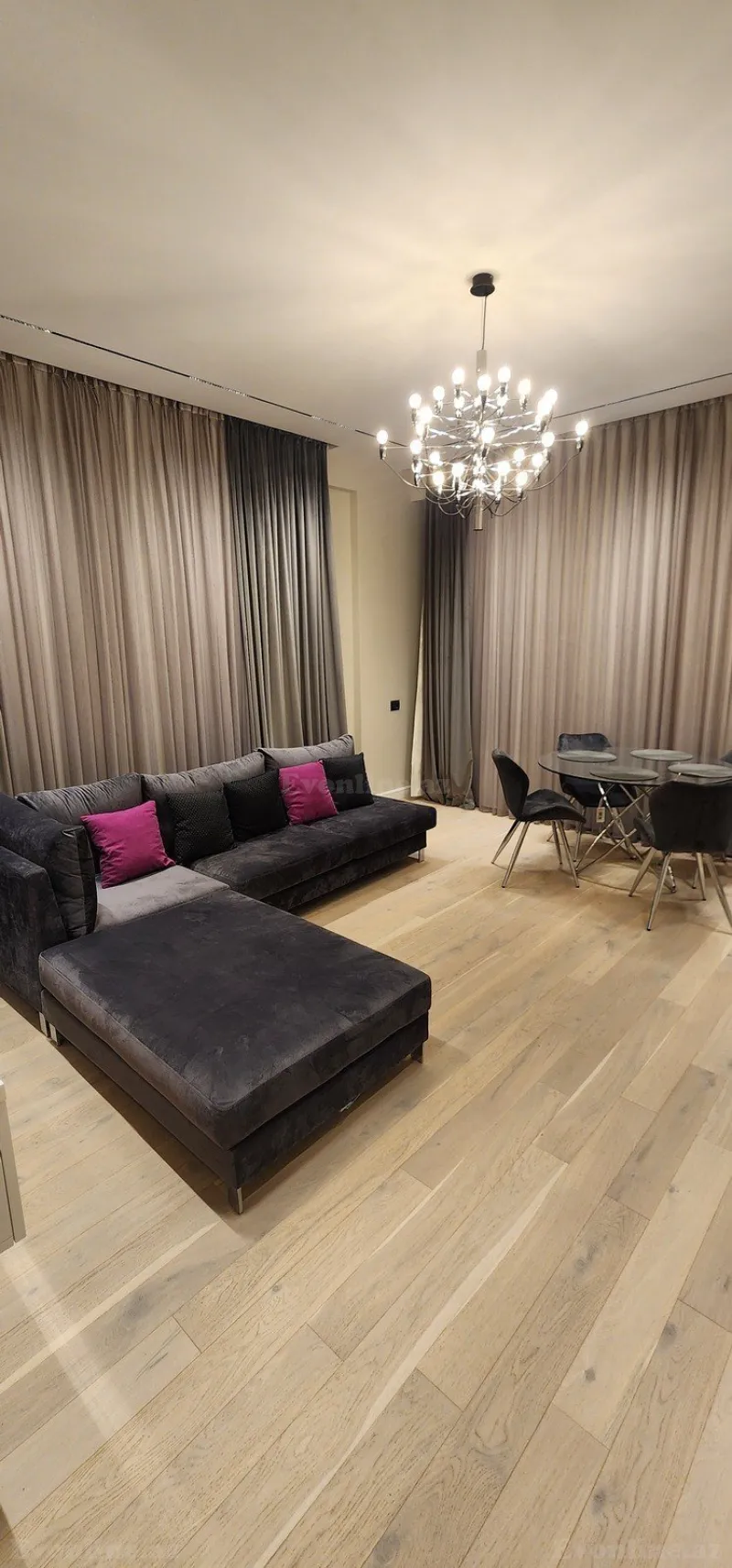 Kirayə verilir 3 otaqlı Mənzil Yeni tikili 120 m² Xətai r.