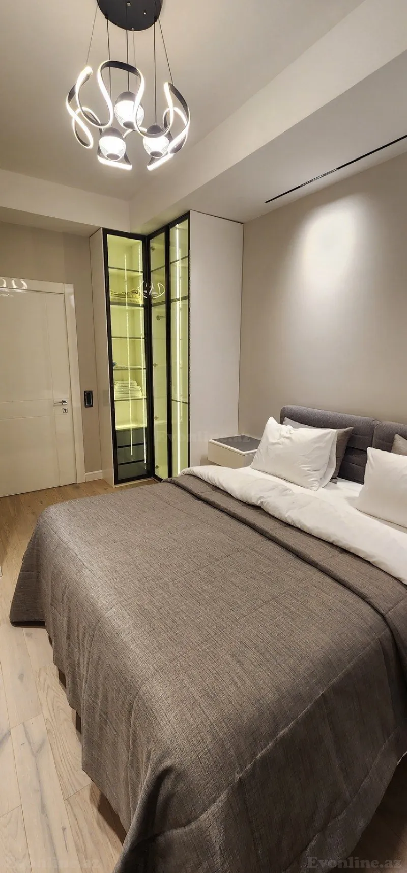 Kirayə verilir 3 otaqlı Mənzil Yeni tikili 120 m² Xətai r. - şəkil 9