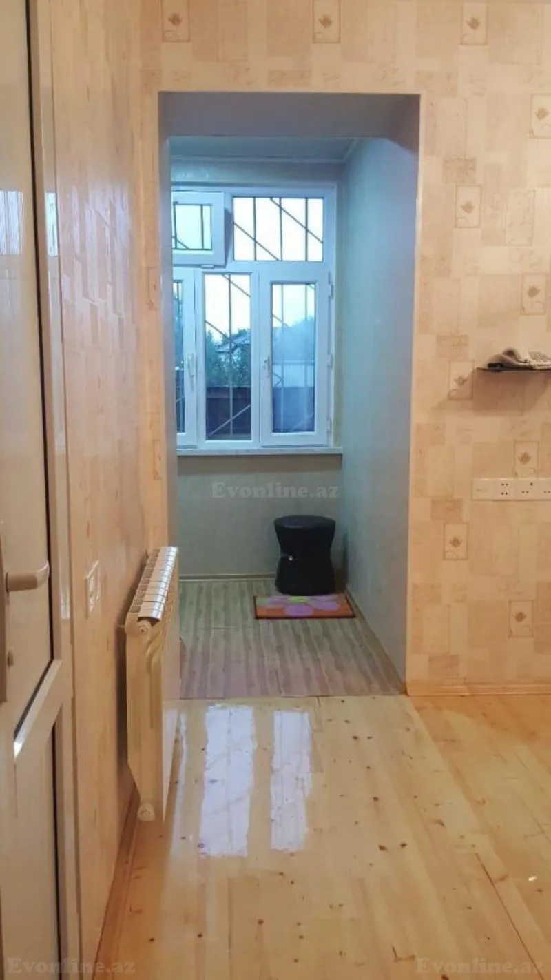 Kirayə verilir 3 otaqlı Mənzil Köhnə tikili 85 m² Gənclik m.