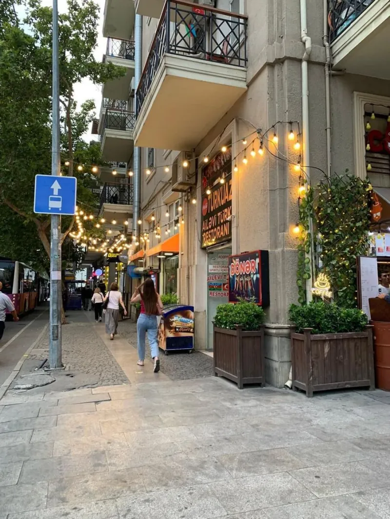Satılır 4 otaqlı Mənzil Köhnə tikili 90 m² 28 May m. - şəkil 4