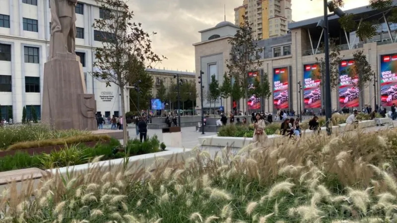 Satılır 4 otaqlı Mənzil Köhnə tikili 90 m² 28 May m. - şəkil 18