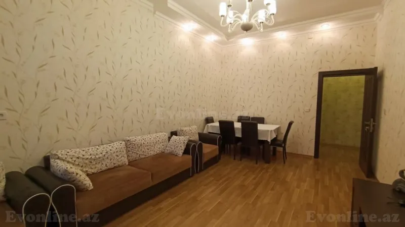 3 otaqlı Mənzil 70 m² Elmlər Akademiyası m. Kirayə verilir