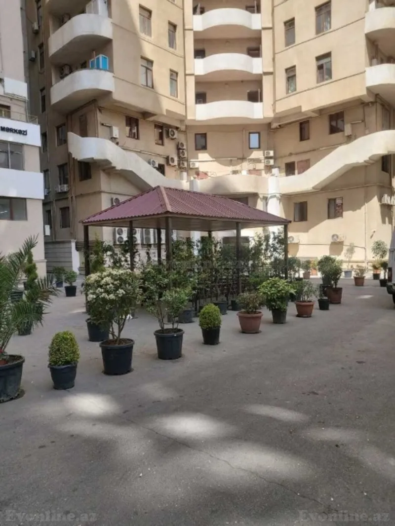 Satılır 3 otaqlı Mənzil Yeni tikili 93 m² Yasamal r. - şəkil 2