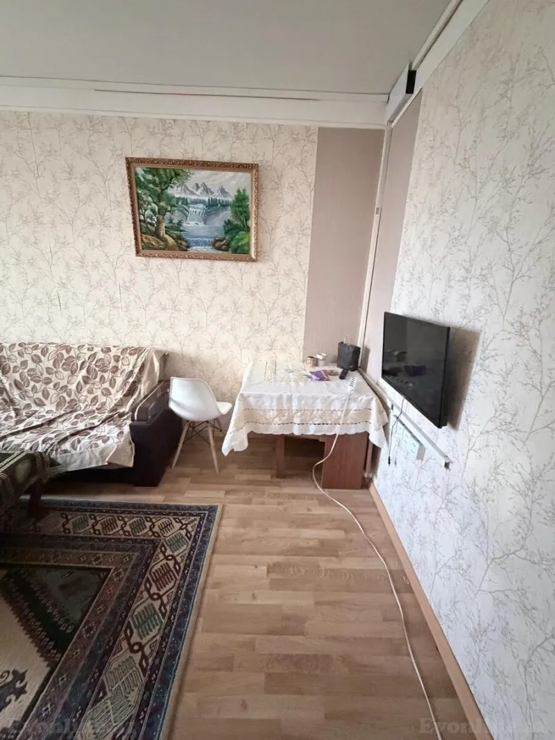 Kirayə verilir 2 otaqlı Mənzil Köhnə tikili 43 m² 3-cü mikrorayon - şəkil 4