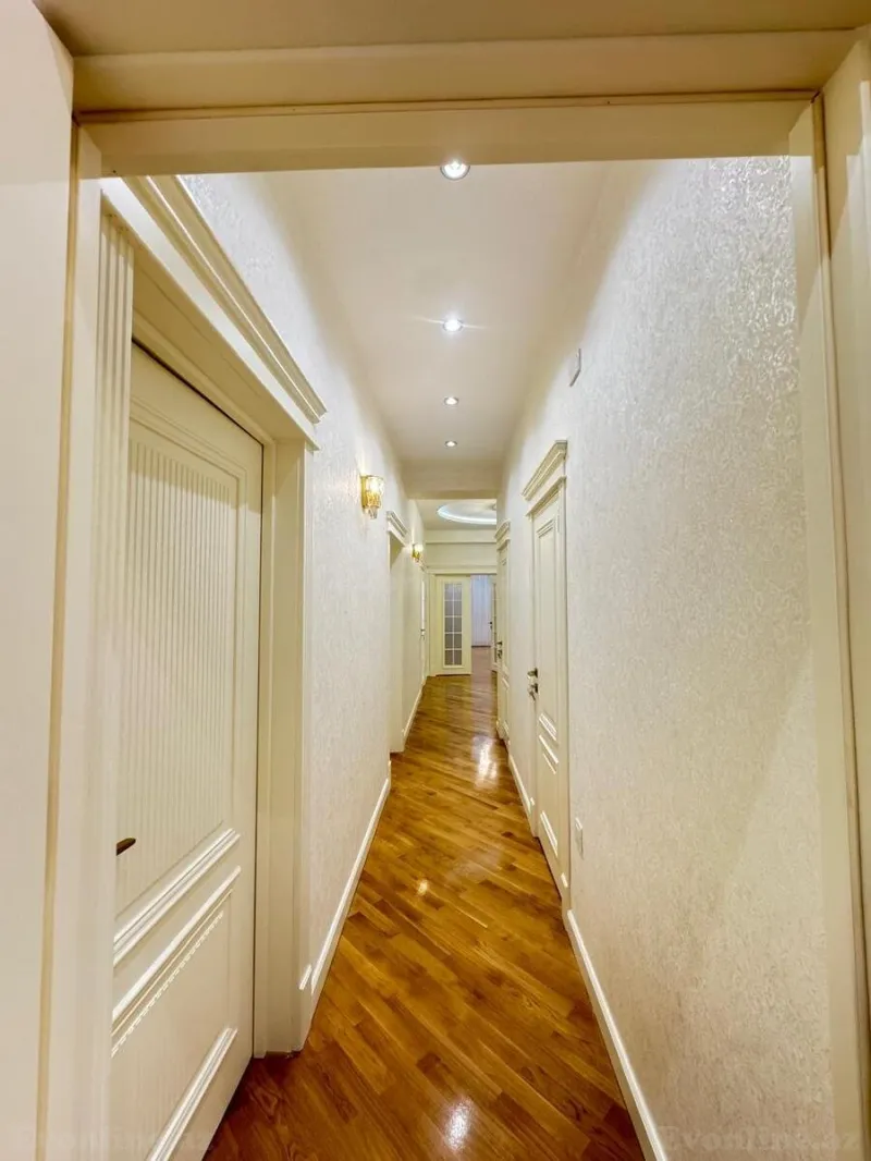 Satılır 4 otaqlı Mənzil Yeni tikili 155 m² Nəriman Nərimanov m. - şəkil 3