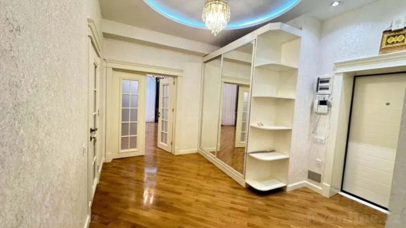 Satılır 4 otaqlı Mənzil Yeni tikili 155 m² Nəriman Nərimanov m. - şəkil 10
