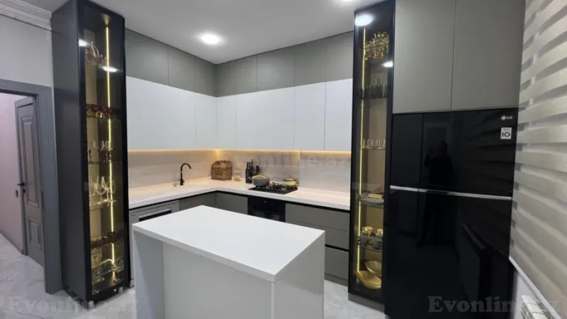 Satılır 3 otaqlı Mənzil Yeni tikili 140 m² Yeni Yasamal