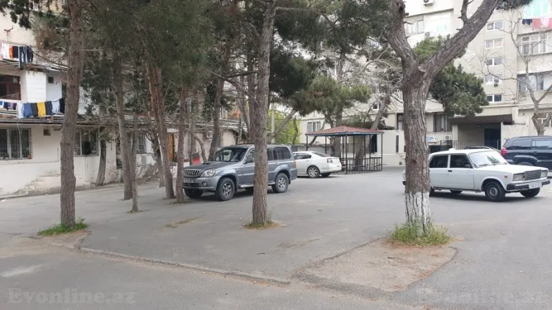 1 otaqlı Mənzil 30 m² 8-ci kilometr Satılır