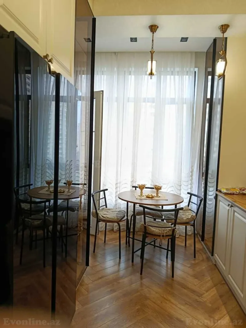Satılır 3 otaqlı Mənzil Yeni tikili 120 m² İnşaatçılar m. - şəkil 4
