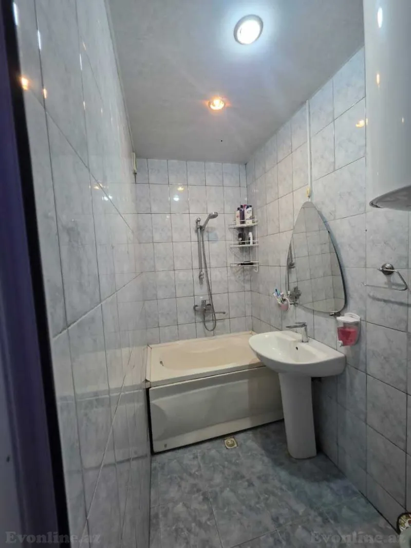 Satılır 2 otaqlı Mənzil Yeni tikili 65 m² Qara Qarayev m. - şəkil 6