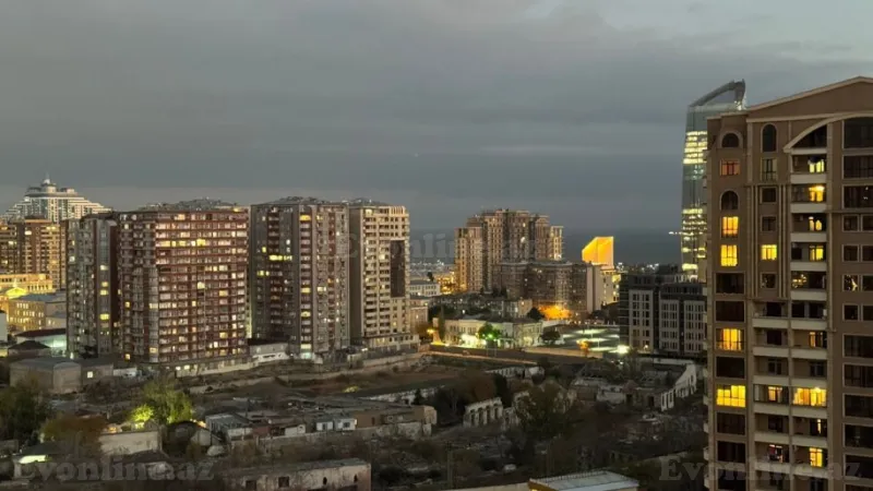 Satılır 3 otaqlı Mənzil Yeni tikili 118 m² 28 May m. - şəkil 2