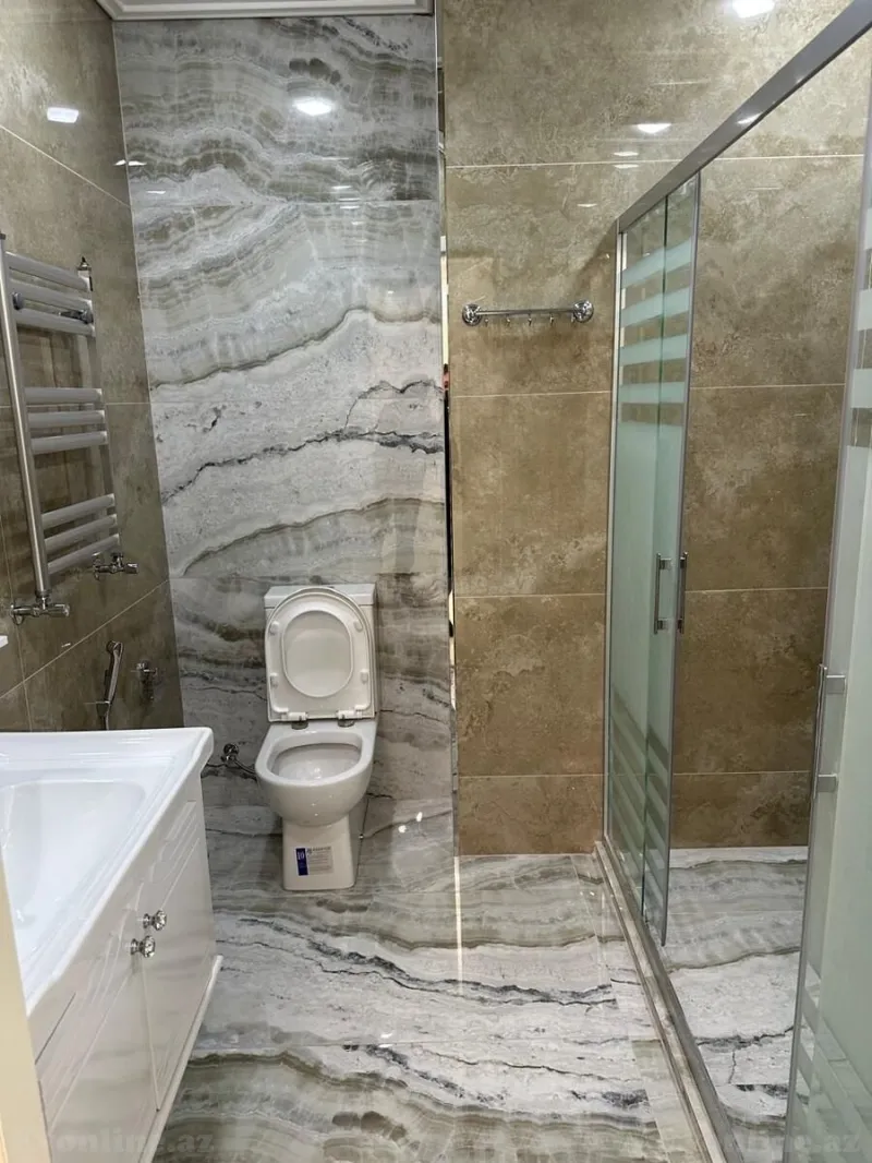 Kirayə verilir 3 otaqlı Mənzil Yeni tikili 150 m² Nərimanov r. - şəkil 8