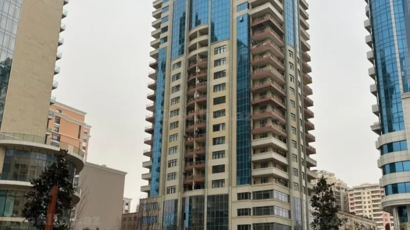 3 otaqlı Mənzil 147 m² Xalqlar Dostluğu m. Satılır