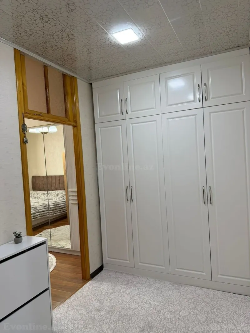 Satılır 2 otaqlı Mənzil Köhnə tikili 65 m² Xətai r. - şəkil 3