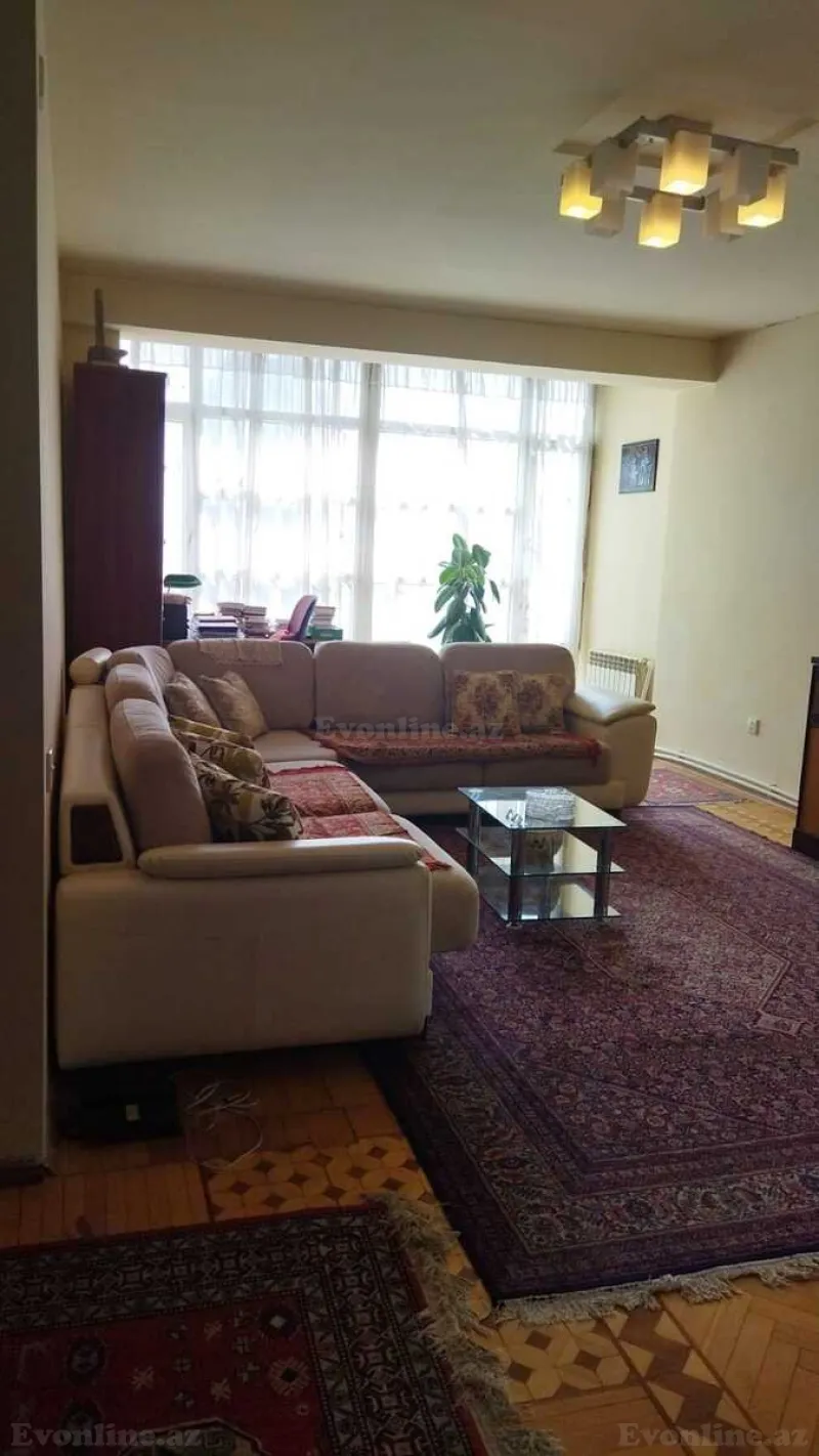 2 otaqlı Mənzil 85 m² Nizami m. Satılır