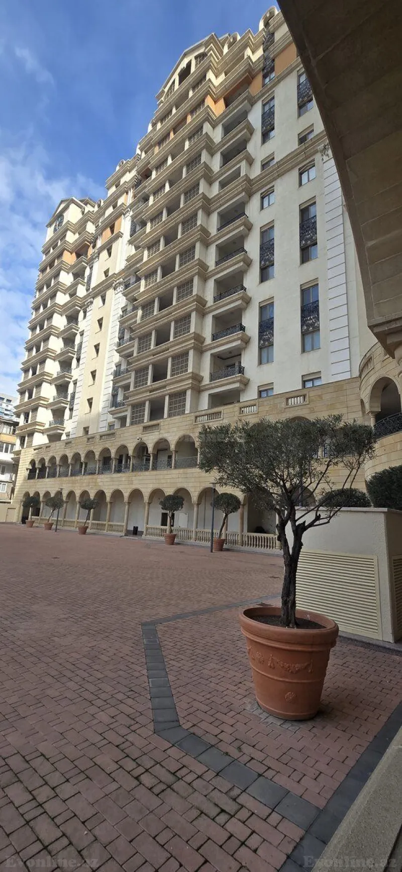 Satılır 4 otaqlı Mənzil Yeni tikili 210 m² Kubinka - şəkil 3