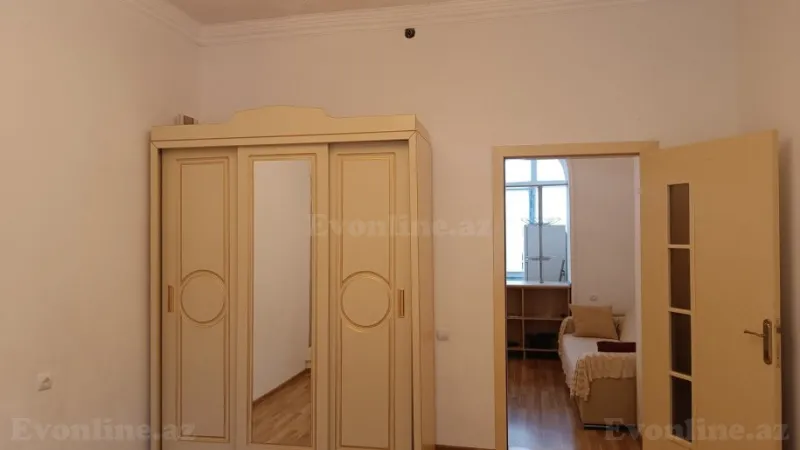 Kirayə verilir 3 otaqlı Mənzil Köhnə tikili 53 m² İçərişəhər m. - şəkil 6