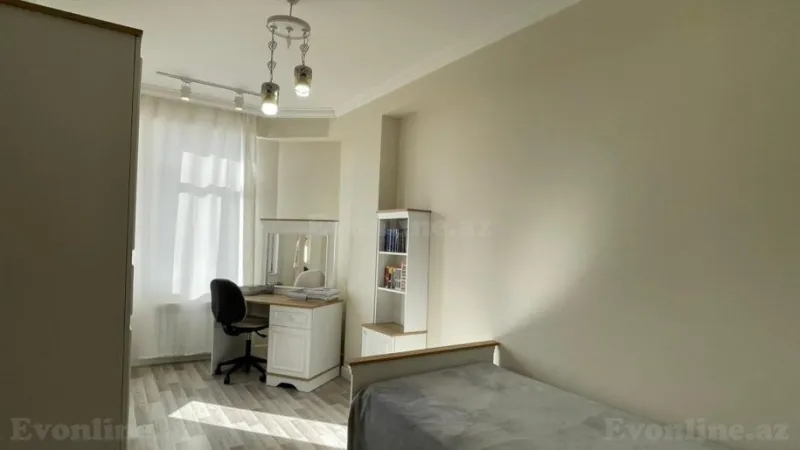 Satılır 4 otaqlı Mənzil Yeni tikili 178 m² Xətai m. - şəkil 15