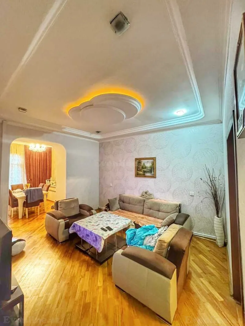 Satılır 3 otaqlı Mənzil Köhnə tikili 80 m² Nəsimi r. - şəkil 3