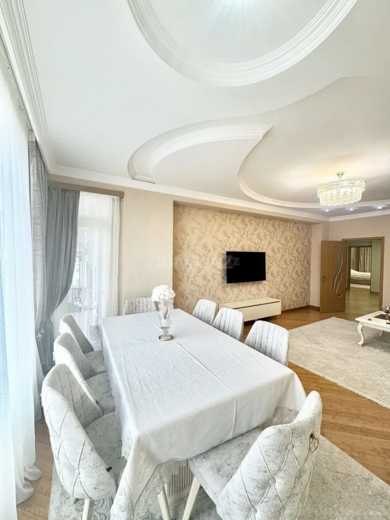 Satılır 2 otaqlı Mənzil Yeni tikili 101 m² 8-ci kilometr - şəkil 2