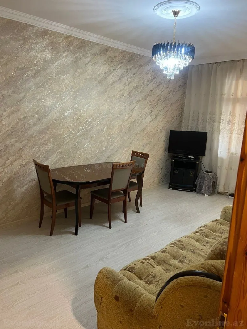 2 otaqlı Mənzil 55 m² 4-cü mikrorayon Kirayə verilir