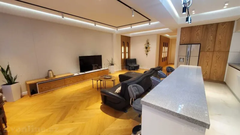Kirayə verilir 3 otaqlı Mənzil Yeni tikili 160 m² İçərişəhər m. - şəkil 3