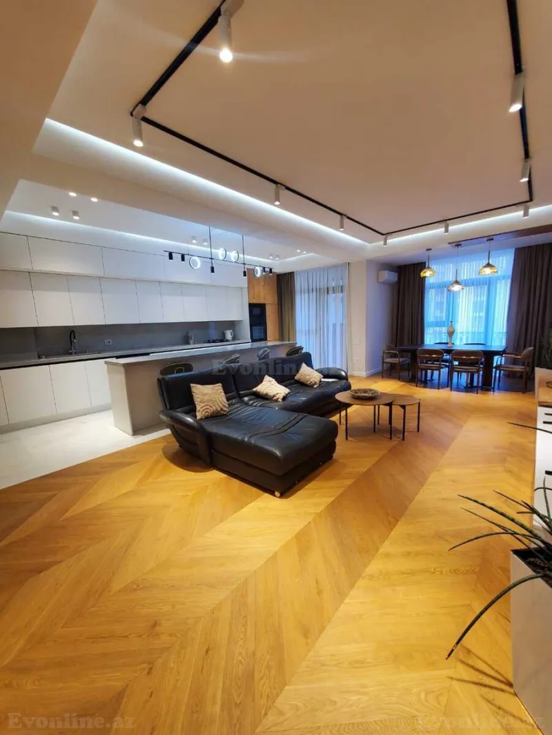 Kirayə verilir 3 otaqlı Mənzil Yeni tikili 160 m² İçərişəhər m. - şəkil 7
