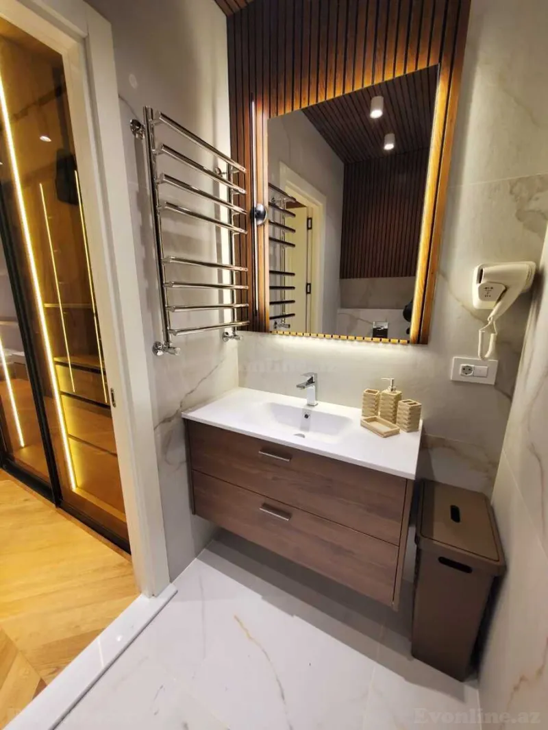 Kirayə verilir 3 otaqlı Mənzil Yeni tikili 160 m² İçərişəhər m. - şəkil 11
