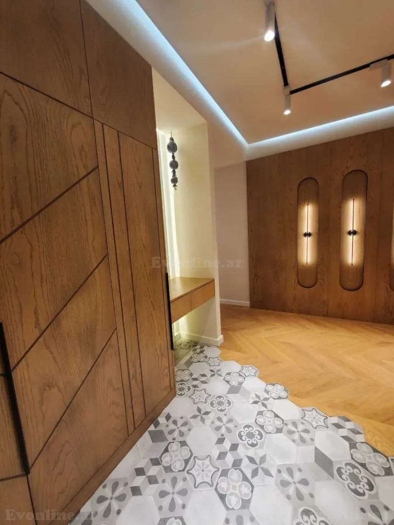 Kirayə verilir 3 otaqlı Mənzil Yeni tikili 160 m² İçərişəhər m. - şəkil 13