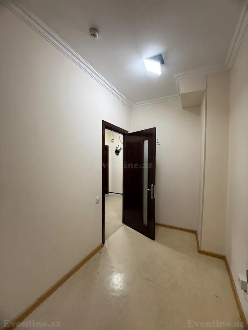 Kirayə verilir 3 otaqlı Mənzil Köhnə tikili 100 m² Nəsimi r. - şəkil 10