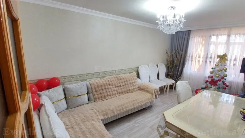 Satılır 3 otaqlı Mənzil Köhnə tikili 60 m² Sumqayıt