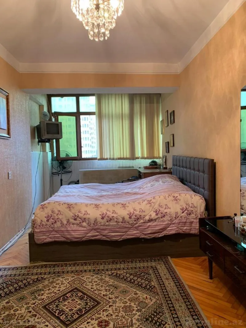 Satılır 3 otaqlı Mənzil Köhnə tikili 80 m² Nəsimi r. - şəkil 5