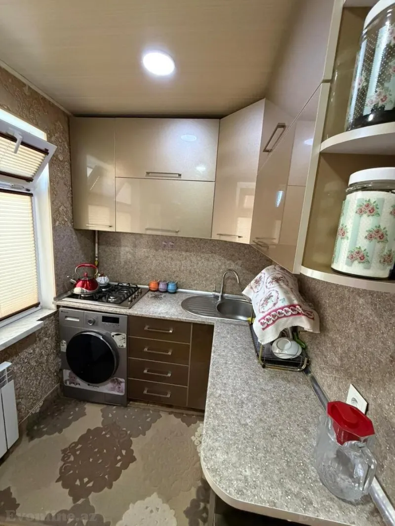 Satılır 2 otaqlı Mənzil Köhnə tikili 50 m² Neftçilər m. - şəkil 3