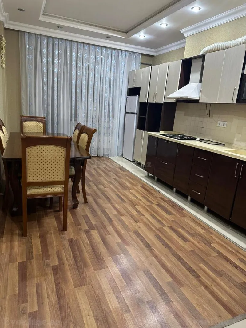 Kirayə verilir 3 otaqlı Mənzil Yeni tikili 117 m² Nəsimi r. - şəkil 7
