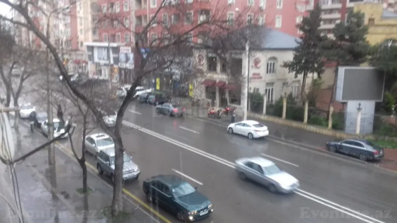 Satılır 5 otaqlı Mənzil Köhnə tikili 116 m² 8-ci mikrorayon - şəkil 3