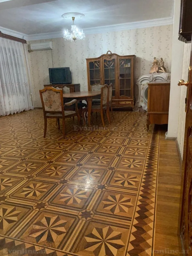 Satılır 5 otaqlı Mənzil Köhnə tikili 116 m² 8-ci mikrorayon - şəkil 8