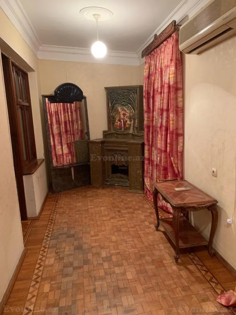 Satılır 5 otaqlı Mənzil Köhnə tikili 116 m² 8-ci mikrorayon - şəkil 15