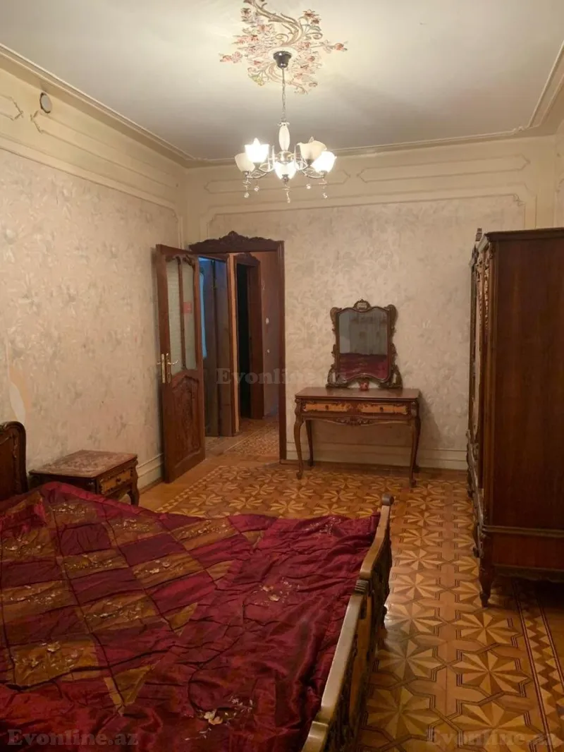 Satılır 5 otaqlı Mənzil Köhnə tikili 116 m² 8-ci mikrorayon - şəkil 19