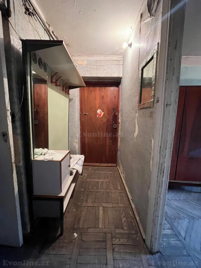 Satılır 3 otaqlı Mənzil Köhnə tikili 70 m² Gənclik m. - şəkil 6