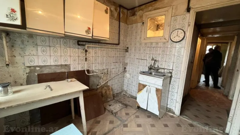 Satılır 3 otaqlı Mənzil Köhnə tikili 70 m² Gənclik m. - şəkil 14
