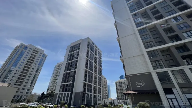 3 otaqlı Mənzil 117 m² Koroğlu m. Satılır