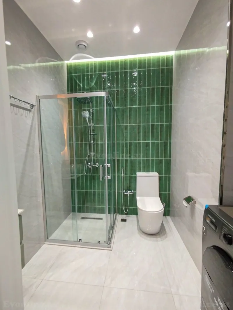 Kirayə verilir 2 otaqlı Mənzil Yeni tikili 50 m² Qara Qarayev m. - şəkil 3