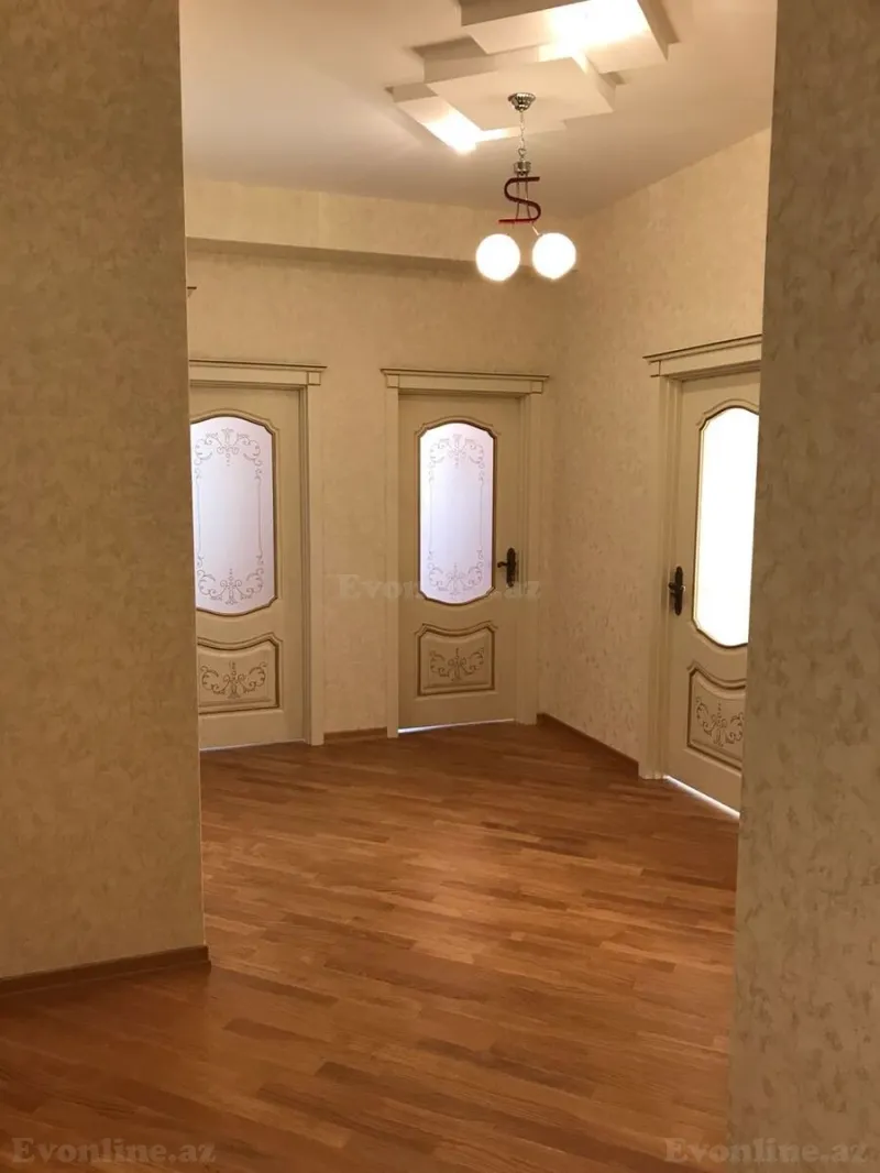 4 otaqlı Mənzil 131 m² Yeni Yasamal Satılır