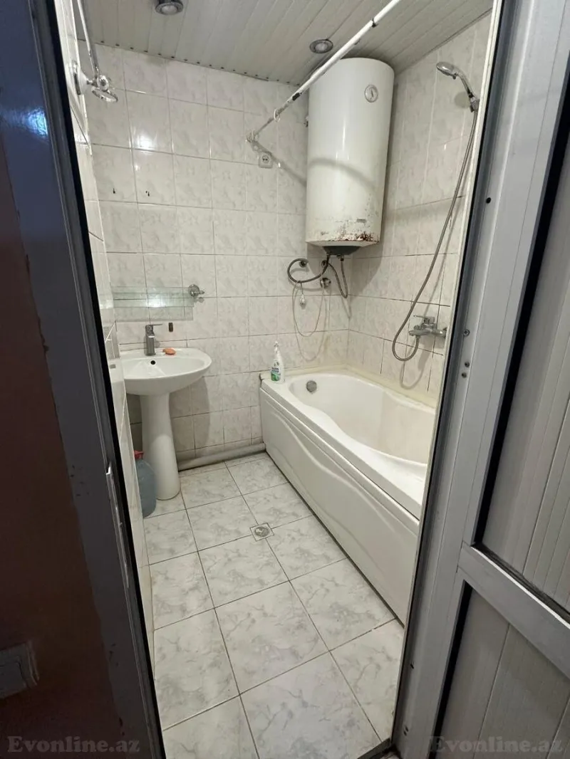 Kirayə verilir 2 otaqlı Mənzil Köhnə tikili 65 m² Həzi Aslanov m. - şəkil 6