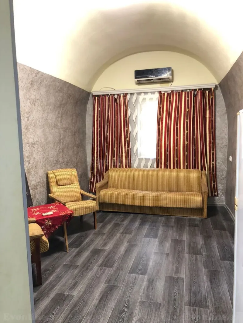 Satılır 2 otaqlı Mənzil Köhnə tikili 50 m² Sahil m.