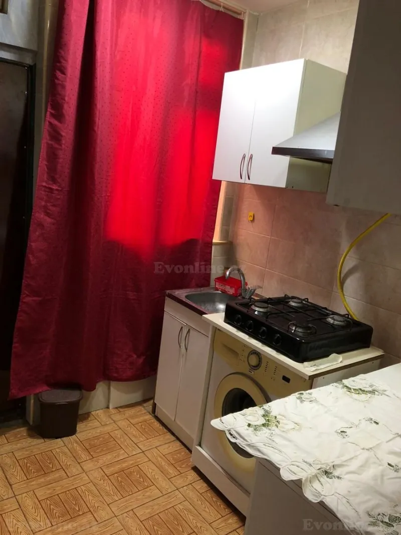 Satılır 2 otaqlı Mənzil Köhnə tikili 50 m² Sahil m. - şəkil 6