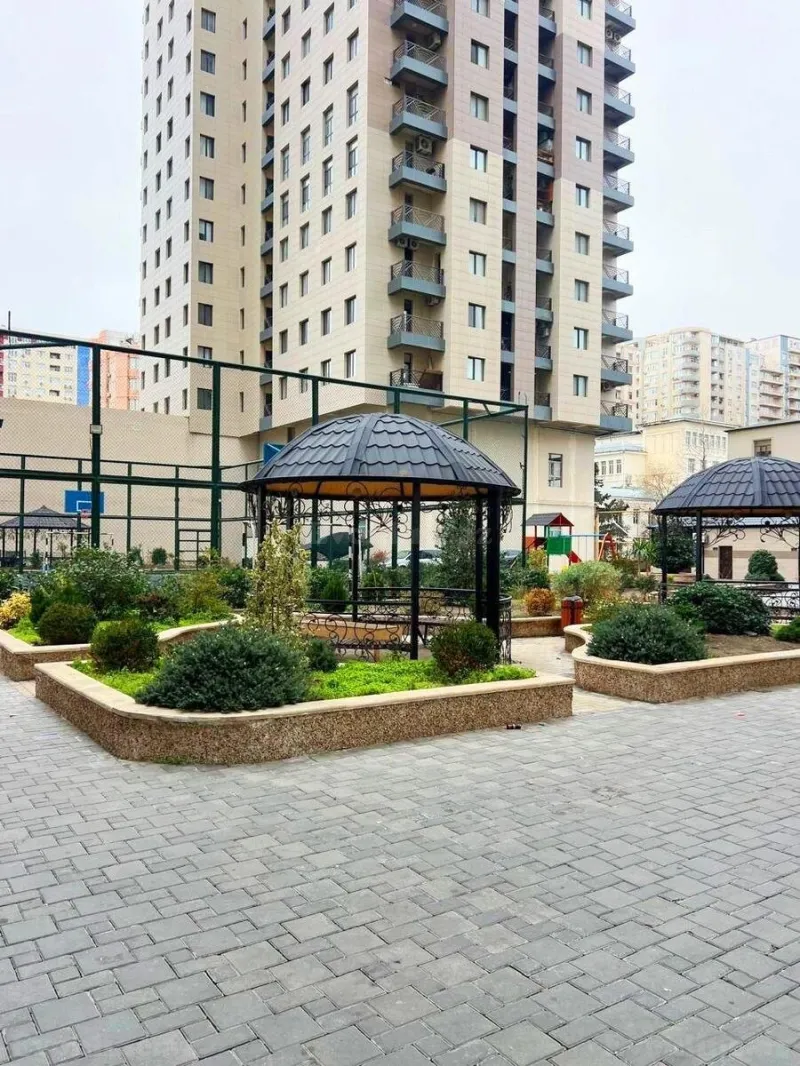 Satılır 4 otaqlı Mənzil Yeni tikili 193 m² Nərimanov r. - şəkil 17