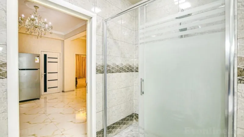 Kirayə verilir 4 otaqlı Mənzil Yeni tikili 140 m² 28 May m. - şəkil 19